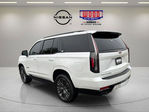 Used 2023 Cadillac Escalade V image 4