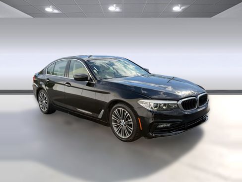Used 2017 BMW 530i RWD image 7