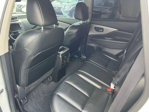 Used 2022 Nissan Murano SV w/ SV Midnight Edition Package FWD image 18