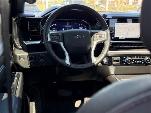 Certified 2026 Chevrolet Silverado 2500 LTZ w/ LTZ Plus Package AWD/4WD image 9