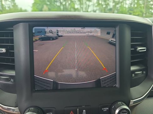 Used 2022 RAM 2500 Laramie AWD/4WD image 24