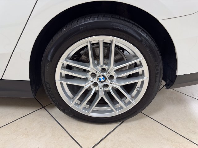 Used 2024 BMW 530i w/ Convenience Package RWD image 26