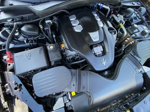 Used 2015 Maserati Ghibli image 30