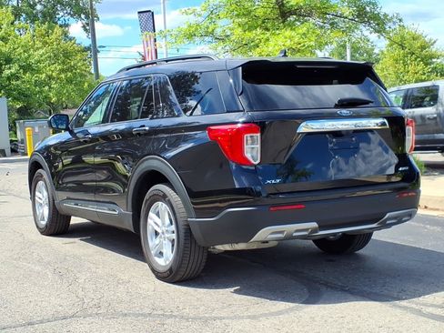 Certified 2024 Ford Explorer XLT w/ Equipment Group 202A AWD/4WD image 4