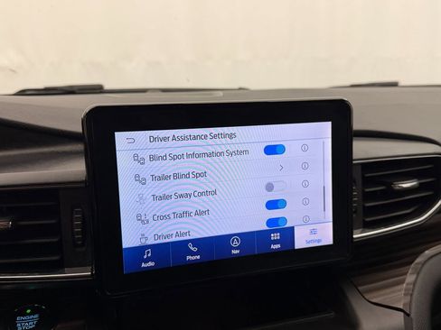 Used 2020 Ford Explorer Limited w/ Class III Trailer Tow Package AWD/4WD image 23