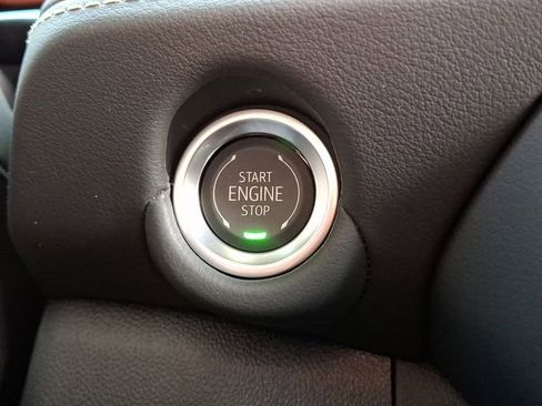 New 2026 Chevrolet Suburban Premier image 16