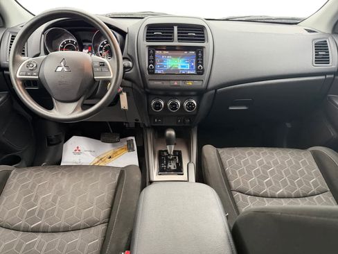 Used 2024 Mitsubishi Outlander Sport ES image 12