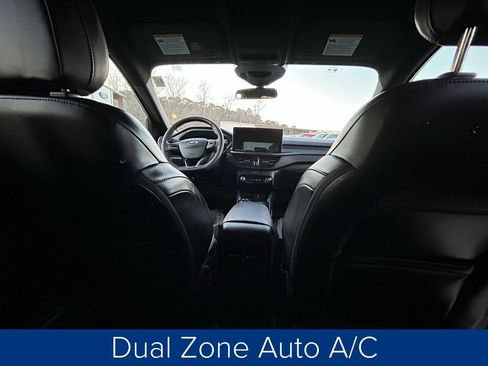 Used 2025 Ford Escape ST-Line w/ Equipment Group 301A image 22