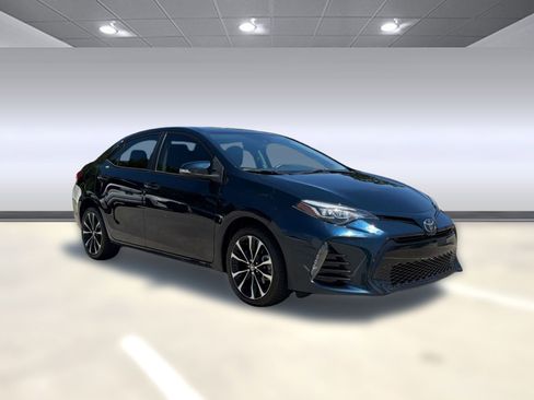 Used 2018 Toyota Corolla SE FWD image 6