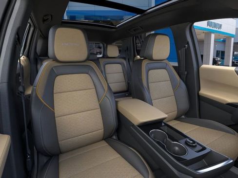 New 2026 Chevrolet Equinox ACTIV image 16