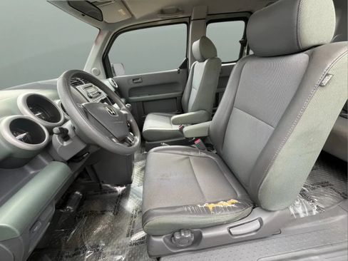 Used 2004 Honda Element EX image 11