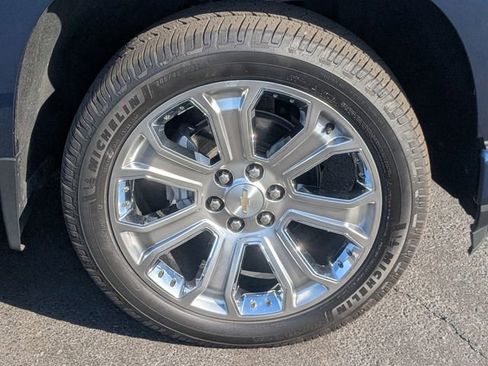 Used 2019 Chevrolet Silverado 1500 High Country w/ Z71 Off-Road Package image 13