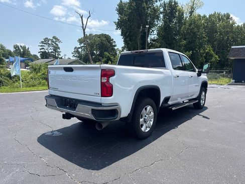 Used 2020 Chevrolet Silverado 2500 LTZ w/ LTZ Premium Package AWD/4WD image 6