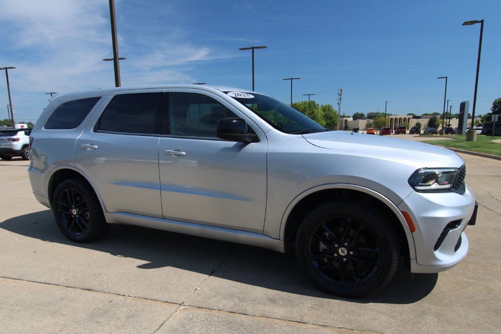 Used 2023 Dodge Durango GT AWD/4WD image 3