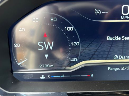 Used 2025 GMC Sierra 2500 SLE w/ SLE Value Package; image 13