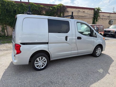 Used 2019 Nissan NV200 SV w/ Navigation Package FWD image 9