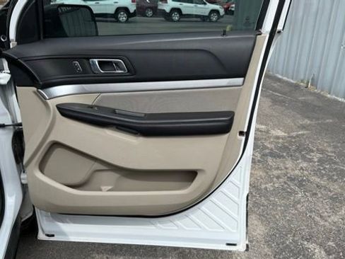 Used 2018 Ford Explorer 4WD image 18