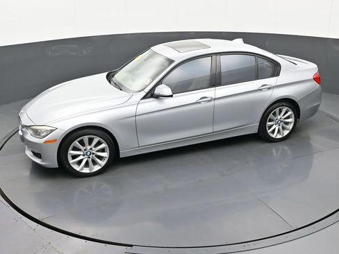 Used 2012 BMW 328i Sedan image 40
