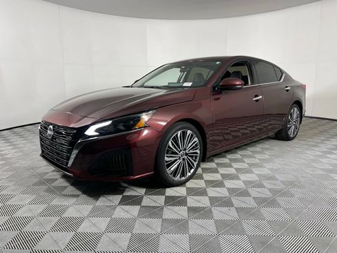 Used 2024 Nissan Altima 2.5 SL image 9