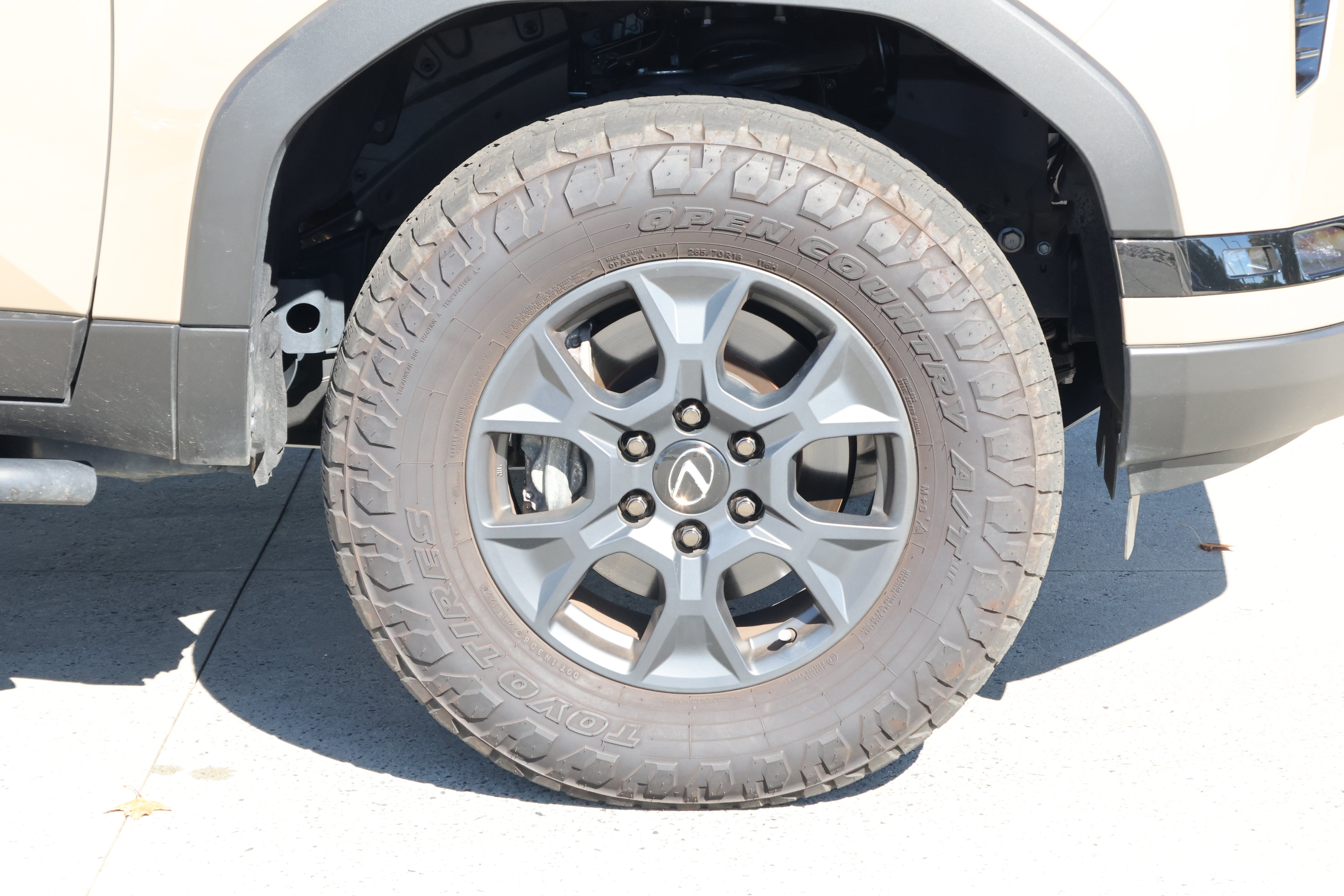 Certified 2025 Lexus GX 550 AWD/4WD image 11