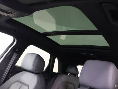 Used 2022 Audi Q3 2.0T Premium image 18