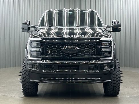 Used 2025 Ford F450 Platinum w/ FX4 Off-Road Package image 8