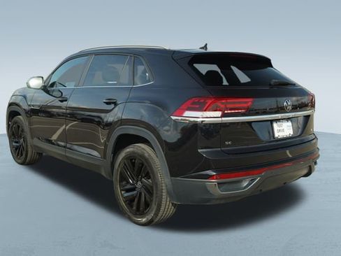 Used 2021 Volkswagen Atlas Cross Sport SE w/ Panoramic Sunroof Package image 5