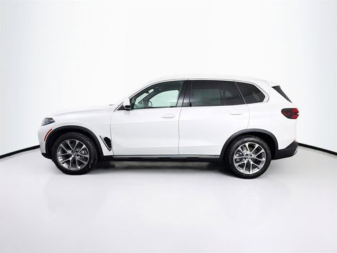 New 2026 BMW X5 xDrive40i w/ Climate Comfort Package image 4
