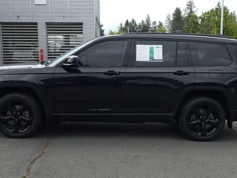 Used 2021 Jeep Grand Cherokee L Laredo AWD/4WD image 5