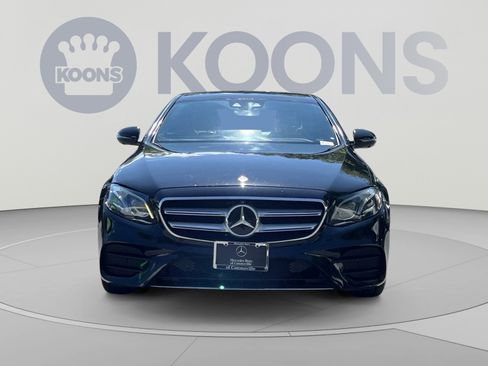 Used 2018 Mercedes-Benz E 300 4MATIC image 4