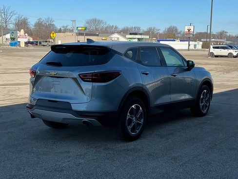 Used 2023 Chevrolet Blazer LT AWD/4WD image 18