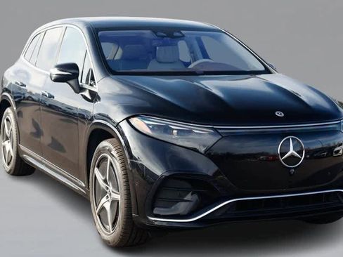 Certified 2023 Mercedes-Benz EQS 580 4MATIC SUV image 3