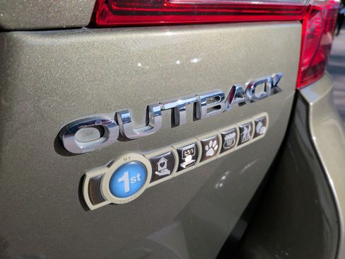 Used 2018 Subaru Outback 2.5i Premium image 36