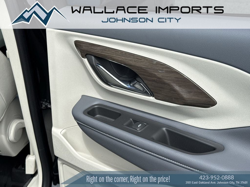 Used 2024 GMC Terrain Denali w/ Black Diamond Edition AWD/4WD image 43