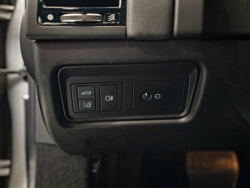 Used 2020 Jaguar F-TYPE Coupe image 37