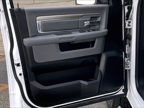 Used 2017 RAM 1500 Big Horn image 22