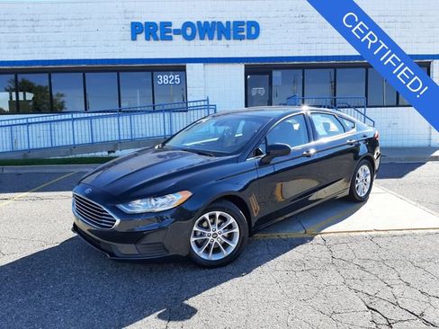 Used 2020 Ford Fusion SE FWD image 1