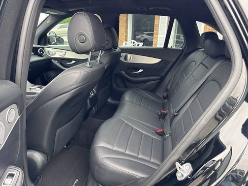 Used 2019 Mercedes-Benz GLC 300 4MATIC image 15