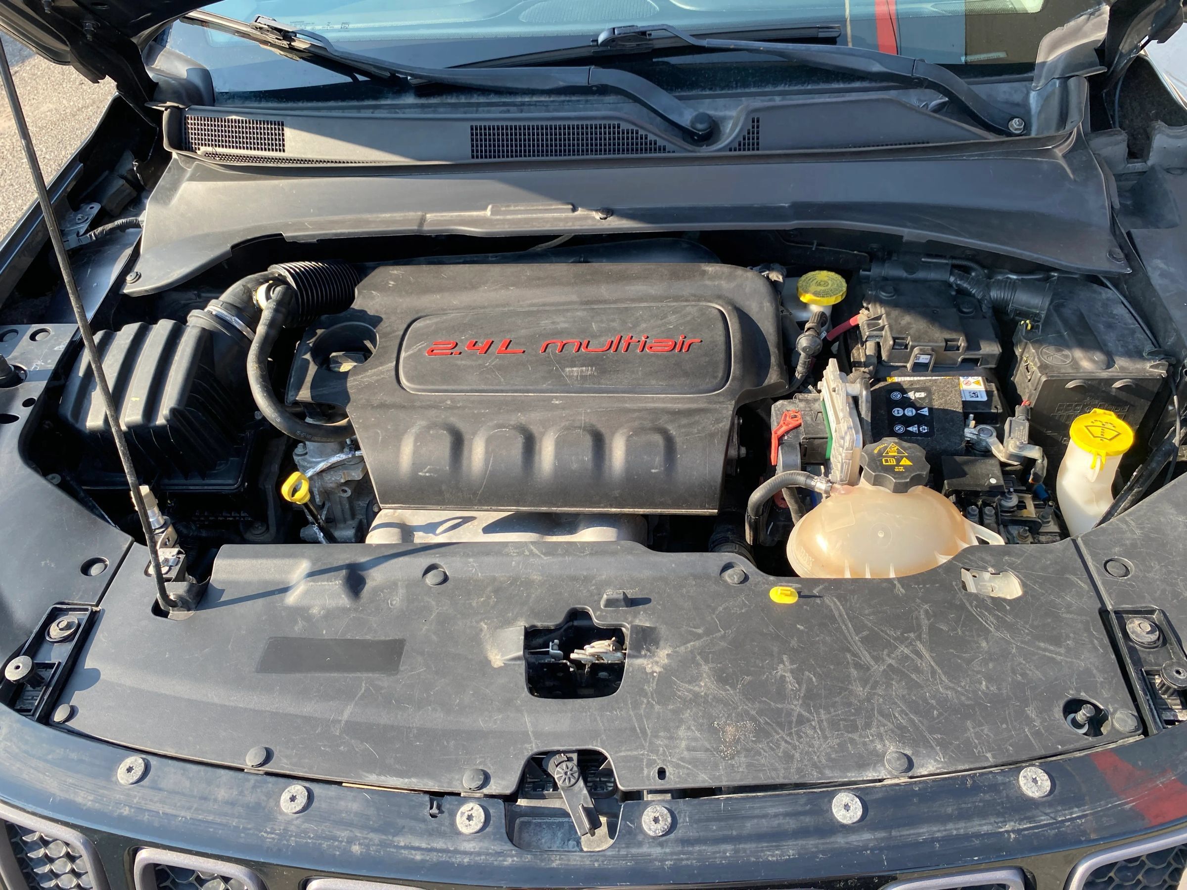 Used 2018 Jeep Compass Trailhawk w/ Cold Weather Group AWD/4WD image 31