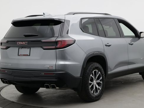 Used 2025 GMC Acadia AT4 w/ Luxury Package AWD/4WD image 10