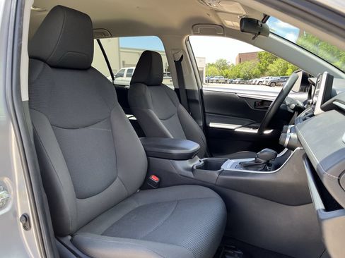 Used 2023 Toyota RAV4 LE FWD image 25