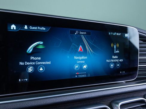 Used 2021 Mercedes-Benz GLE 350 4MATIC image 24