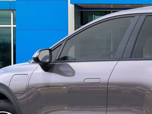 New 2026 Chevrolet Equinox EV LT image 12