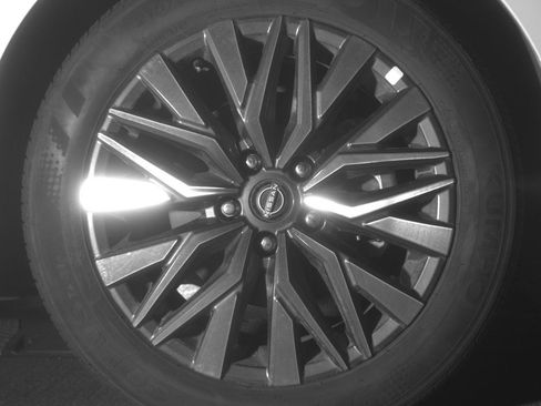 Used 2025 Nissan Altima 2.5 SV image 13