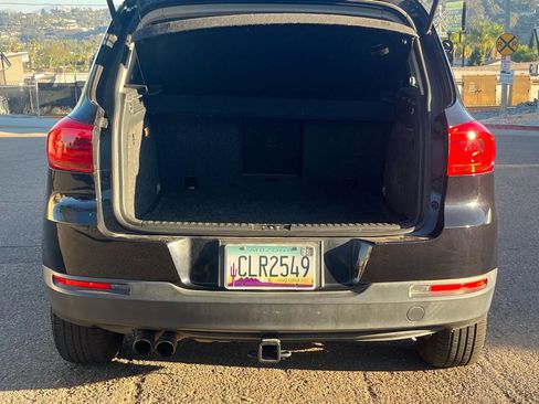 Used 2016 Volkswagen Tiguan S image 11