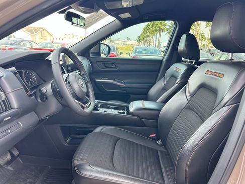 Certified 2023 Nissan Pathfinder Rock Creek image 10