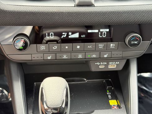 New 2026 Subaru Outback Premium AWD/4WD image 34