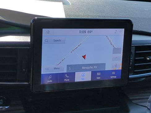 Used 2020 Ford Explorer Limited image 22