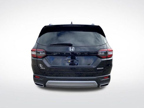 New 2025 Honda Pilot Touring image 14