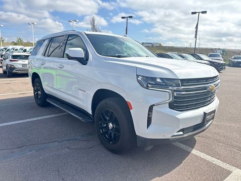 Used 2024 Chevrolet Tahoe LT AWD/4WD image 3